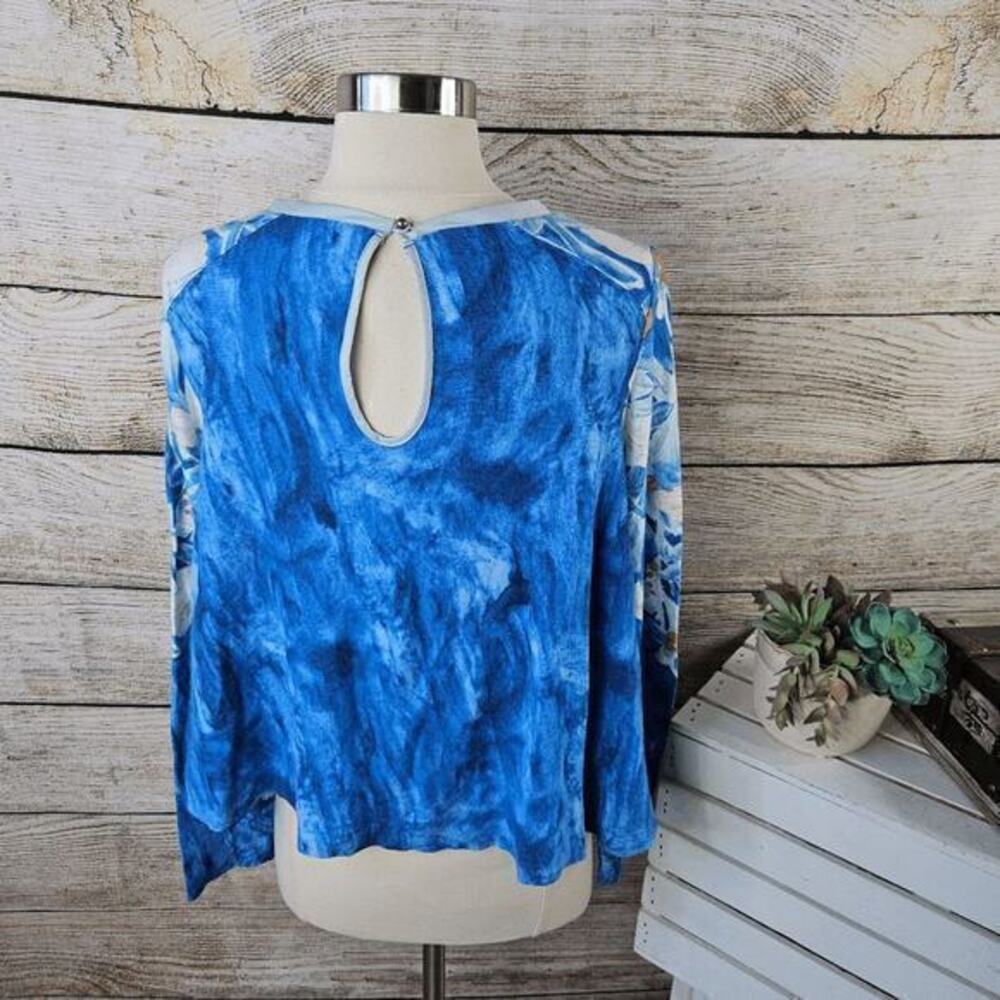 5/$25 Anthropologie Meadow Rue Swing Top Asymmetrical Blue Floral Extra Small - Picture 4 of 8
